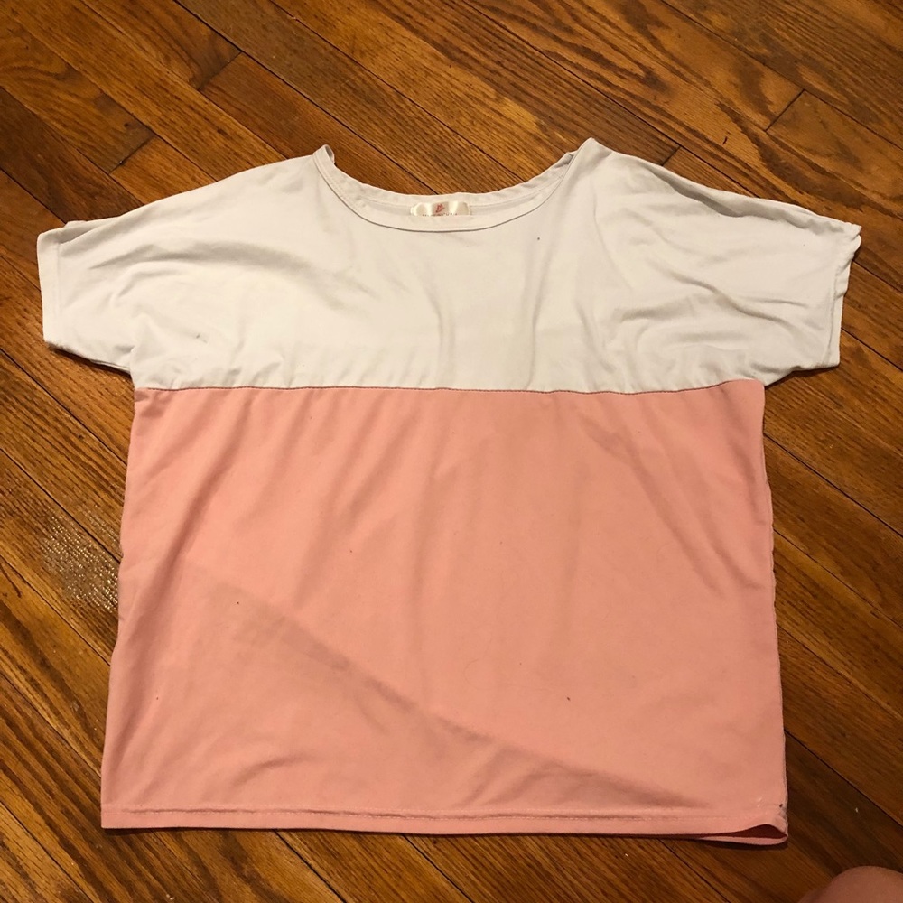 Romwe Peach and White T-Shirt//Size-S